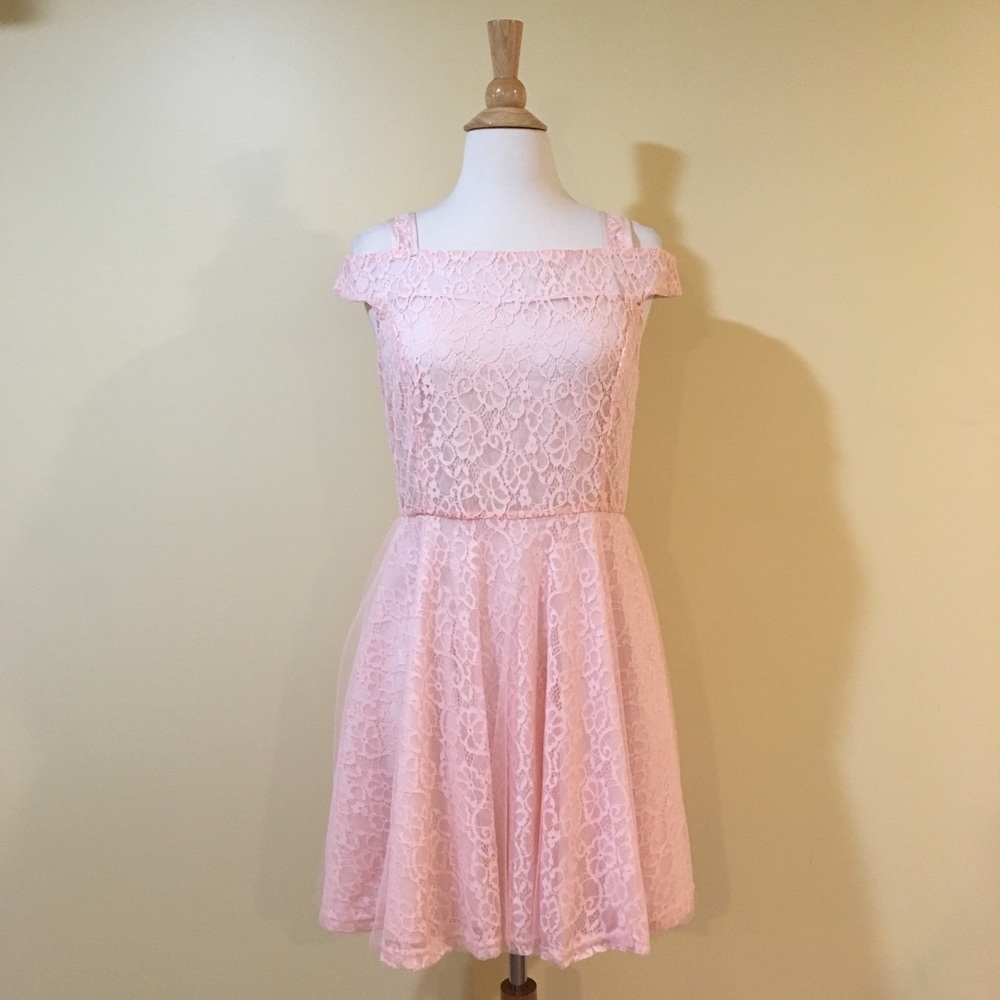 Blush Cold Shoulder All Over Floral Lace Dress - Picture 3 of 4